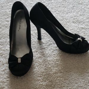Black shoes